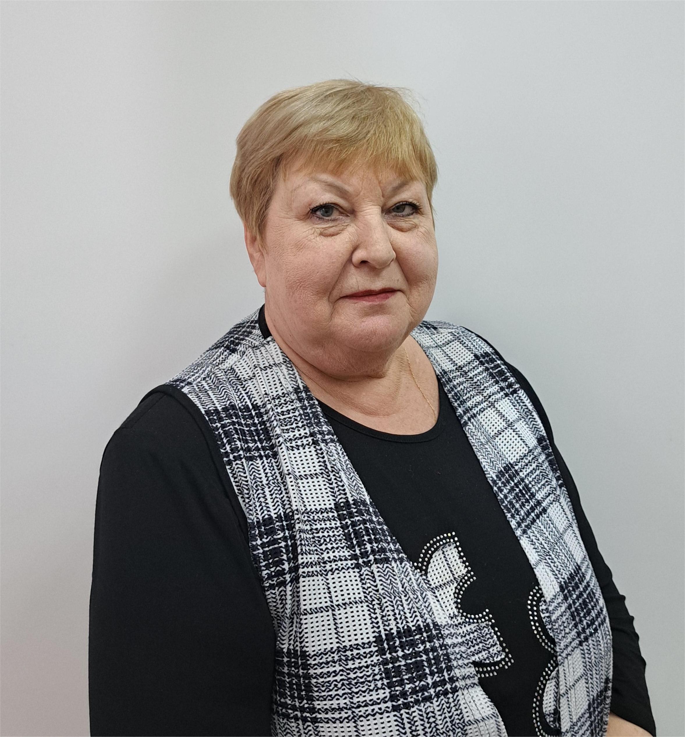 Тарасова Елена Николаевна.